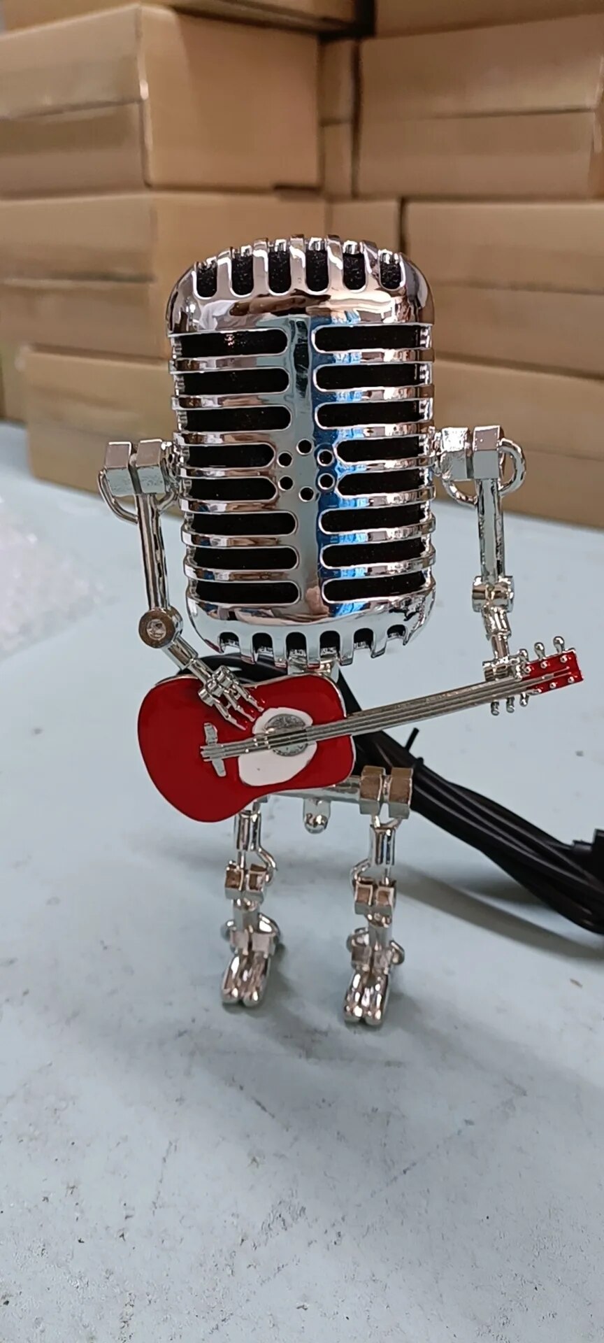 Guitarlamp™ - Robot Lamp with Guitar