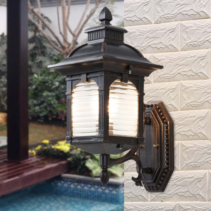 Antique Glass Outdoor Wall Lamp